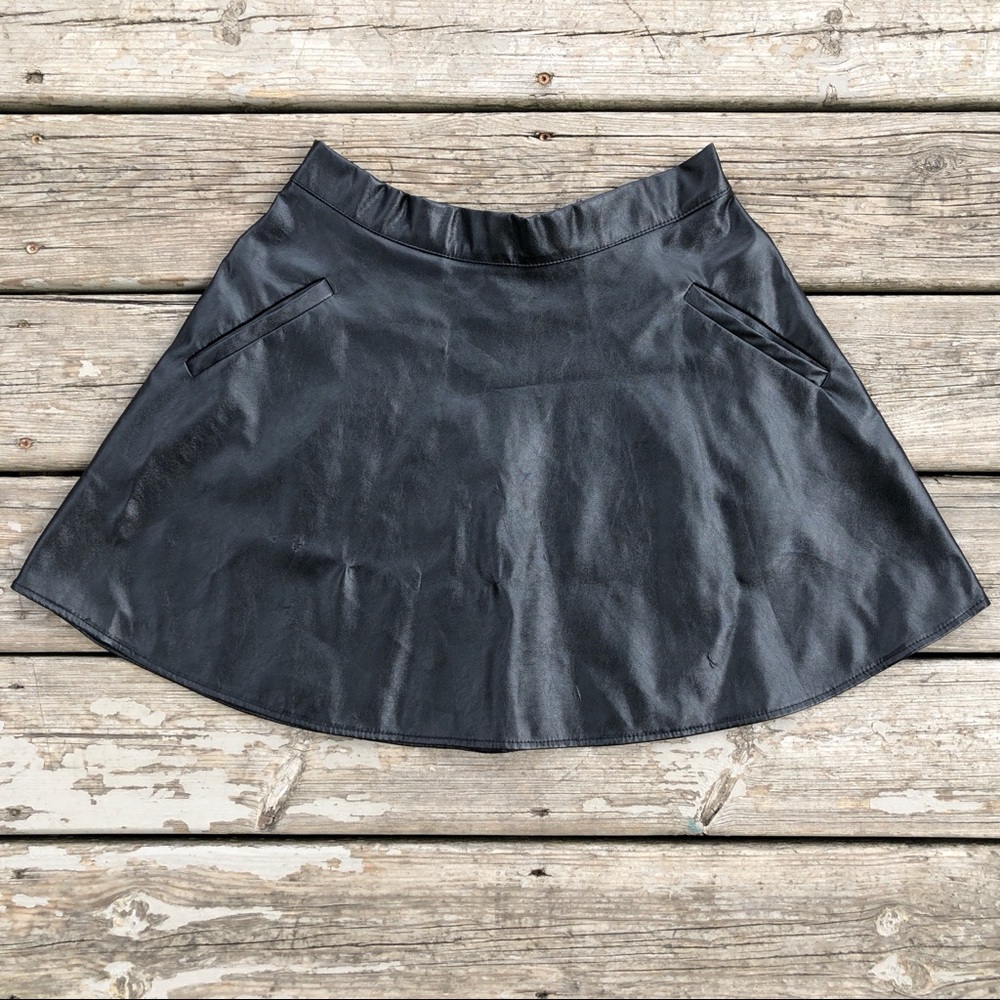 Black Faux Leather POCKETS Skater Skirt size Large